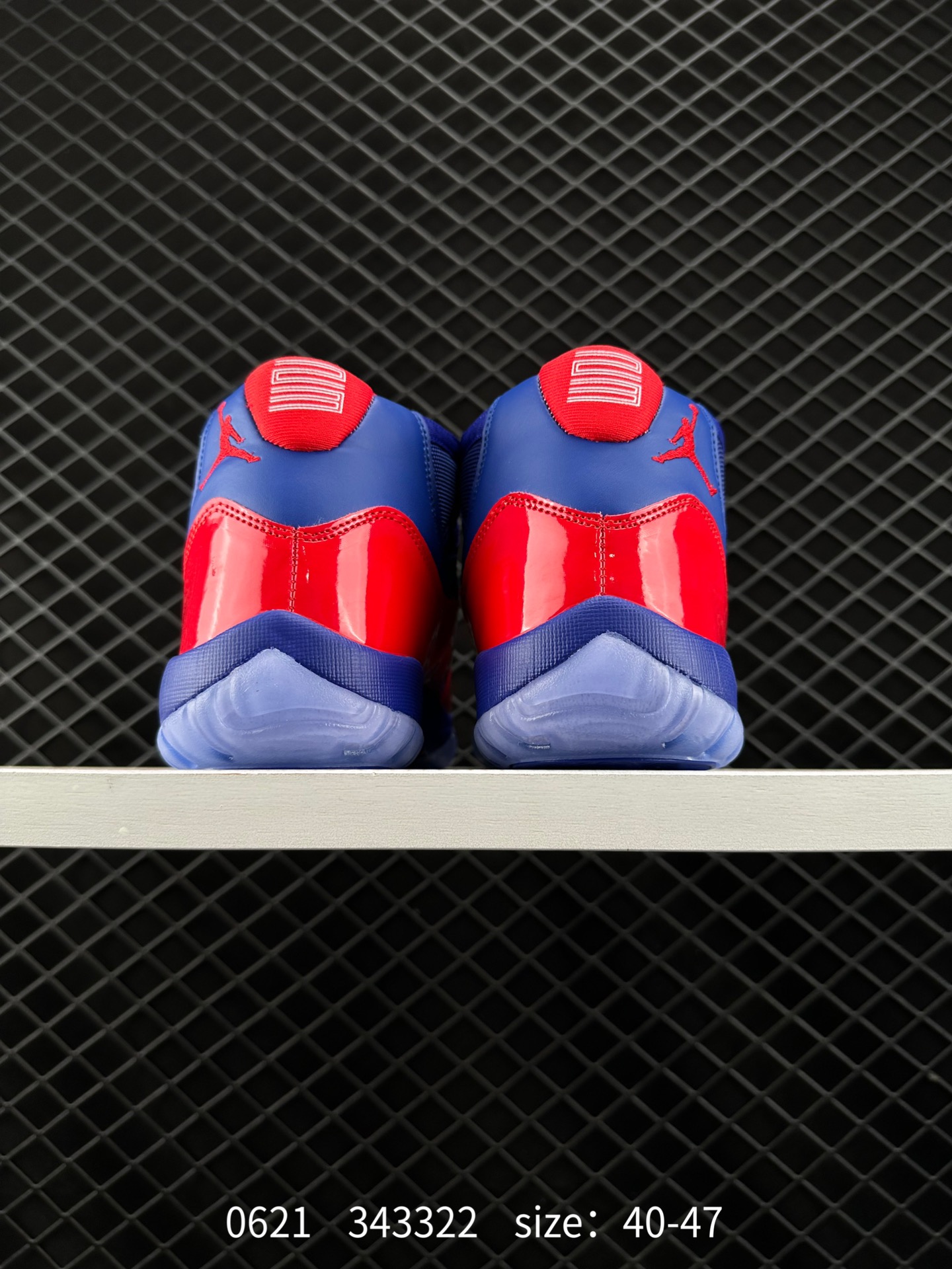 Nike Air Jordan 11 Retro Low”Concord“